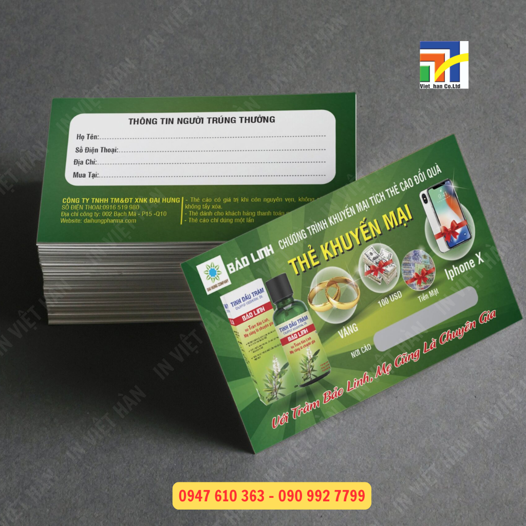 Thẻ c&agrave;o phủ nhũ t&iacute;ch hợp m&atilde; QR Code